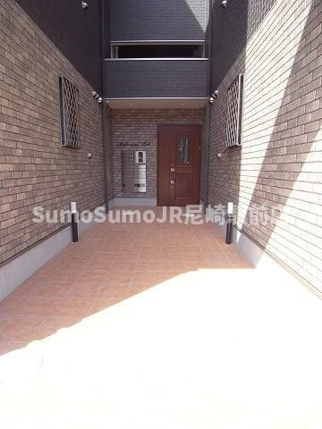 尼崎市東園田町３丁目のアパートの外観|外観は落ち着いています