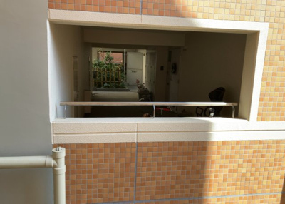 【内装】 | ベルコリーヌ南大沢５－１３－５号棟 | 共有部分は、住民なら誰もが使える設備のこと。例えば駐車場やエレベーター、インターネット設備、セキュリティ設備などがあります。他にも、マンションの廊下・外部階段やエントランス・ゴミ置き場などがあります。