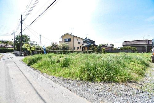 川越市大字古谷上の売地の外観|◇現地◇
2022年4月撮影　
土地面積60坪超、建築条件はありません、お好みのハウスメーカーで建築可能です。
資料請求や現地案内など、お気軽にお問い合わせください(`・ω・)b