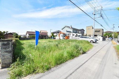 川越市大字古谷上の売地の前面道路含む現地写真|◇現地◇
南東道路で陽当り良好、開放的な立地です。
陽当り良好、明るい住まいになります。
