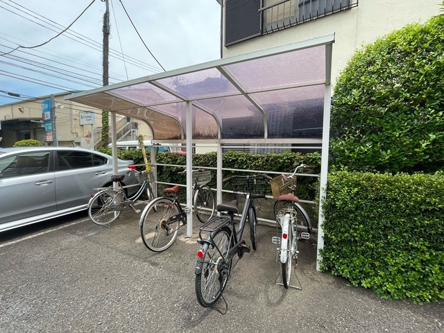 グロウヒルズのその他共用部分|屋根付き駐輪場
