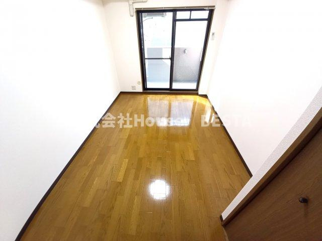 エステムコート神戸西Ⅱの洋室