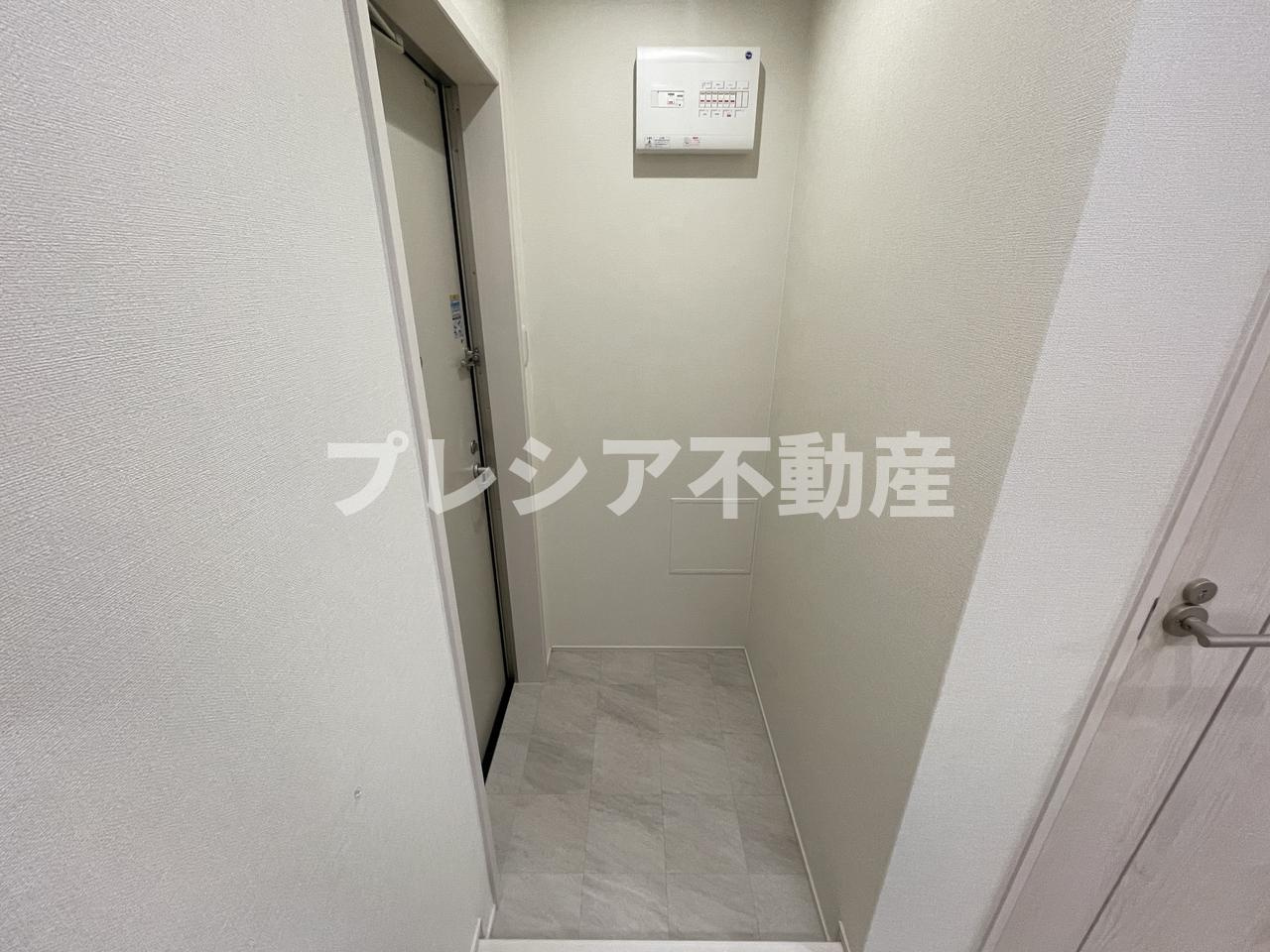 フジパレス甲子園口ノースの玄関