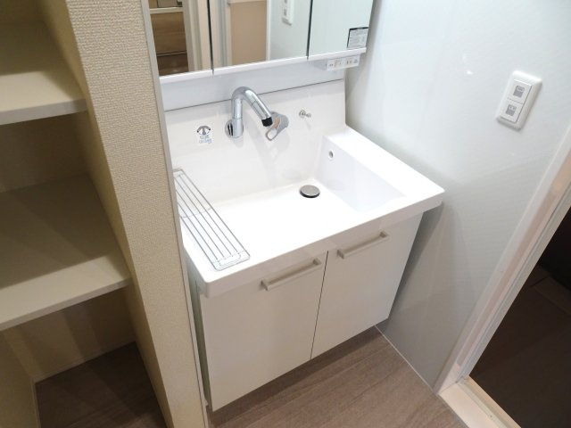 D-room林町7丁目の独立洗面台