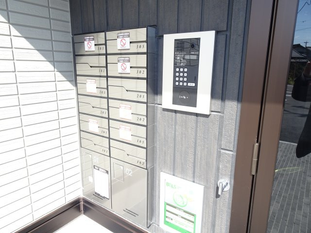 D-room林町7丁目のエントランス