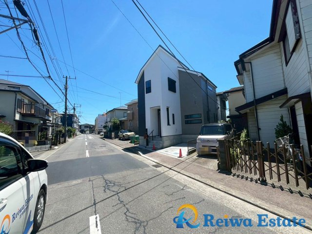 新築戸建　高座郡寒川町中瀬の前面道路含む現地写真