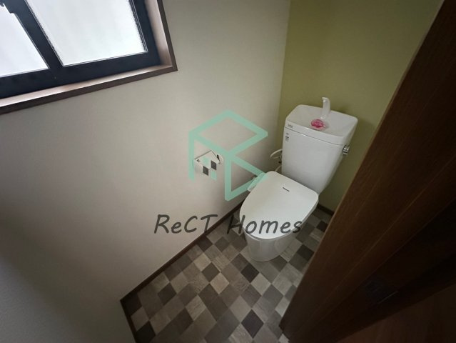 姫路市飾磨区今在家２丁目の一戸建てのトイレ