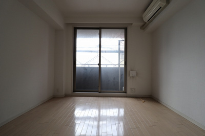 【洋室】 | エスティメゾン京橋