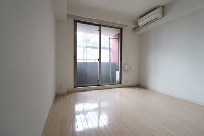 【洋室】 | エスティメゾン京橋