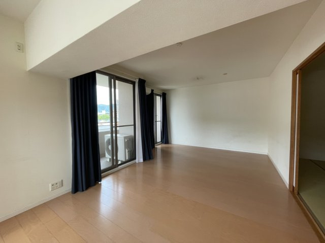 エイルマンション岩崎プレジデンスの居間・リビング|リビングです。