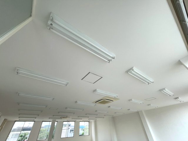 岡崎市百々町　清水ビルの内装