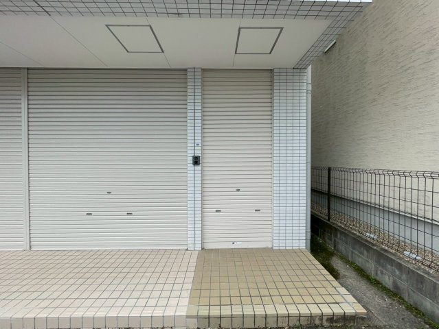 岡崎市百々町　清水ビルの外観