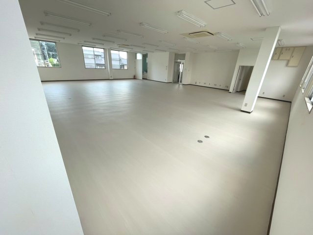 岡崎市百々町　清水ビルの内装
