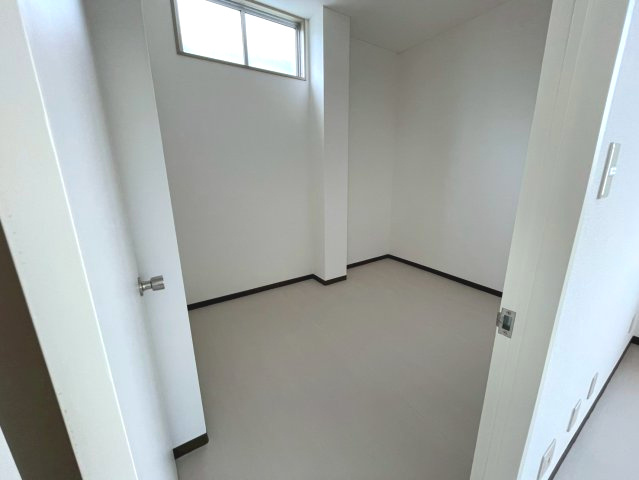 岡崎市百々町　清水ビルの内装
