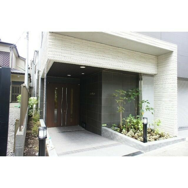 三宿通りApt.のエントランス| 