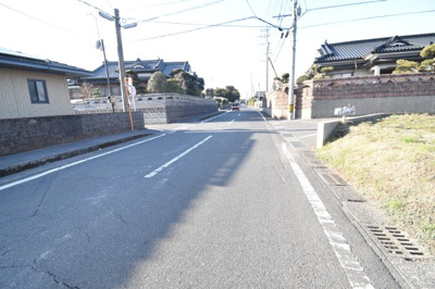 【前面道路含む現地写真】 | 鹿屋市上野町　売地 | 南西側