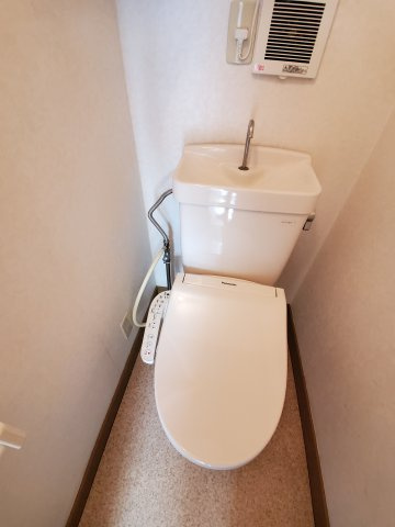 ペパーミントハウスのトイレ|コンパクトで使いやすいトイレです