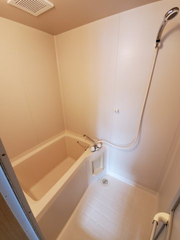 ペパーミントハウスの浴室|落ち着いた空間のお風呂です