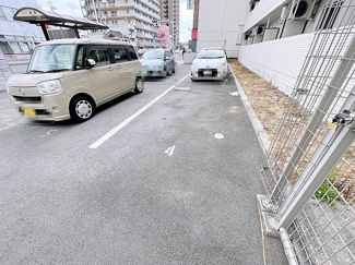 【駐車場】