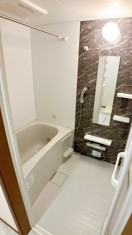 ダイヤモンドヒルズ半田上池の浴室