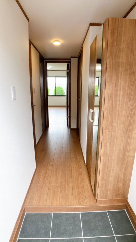 ダイヤモンドヒルズ半田上池の玄関