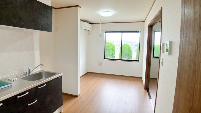 ダイヤモンドヒルズ半田上池の居間・リビング