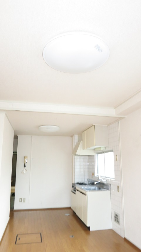 セレクトなうの内装