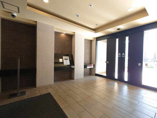 グロ―ベル　ザ・シーズン鷺ノ宮パークスのエントランス|セキュリティ充実★タッチキー採用★