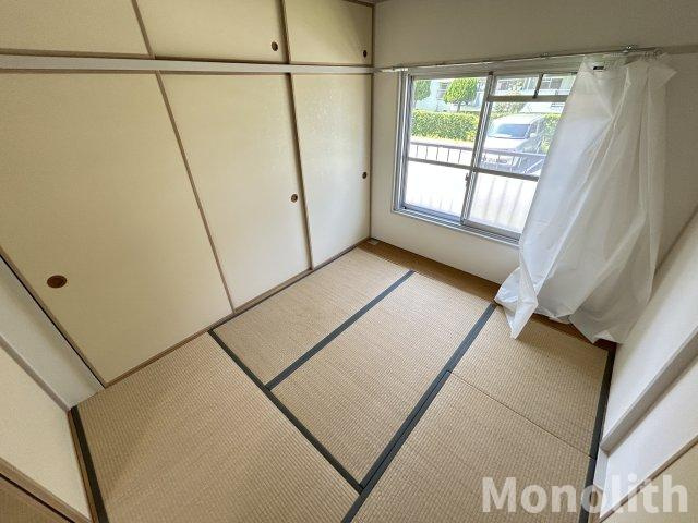 鶴山台33号棟の和室