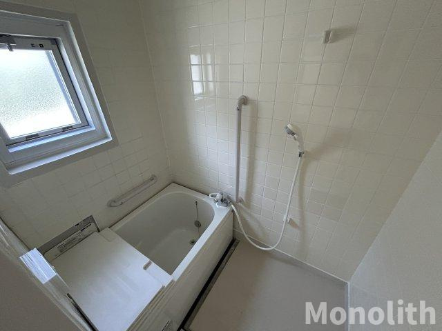 鶴山台33号棟の浴室