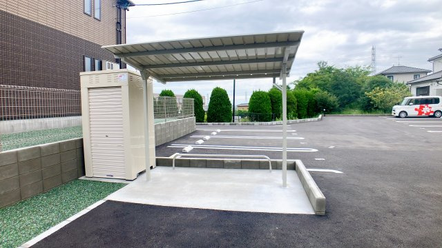 ダイヤモンドヒルズ半田上池の駐車場