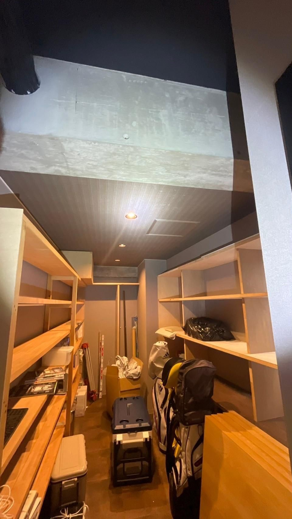 サイアーキビルの内装