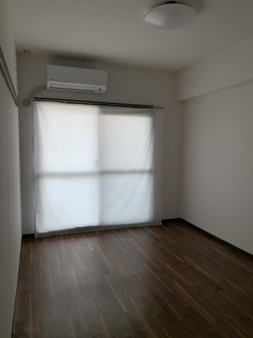 アルトラマンション　A棟の洋室