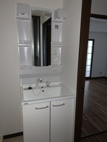 アルトラマンション　A棟の洗面所