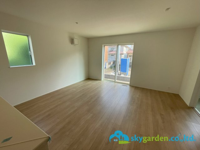 平塚市徳延24-1期　新築戸建　全1棟1号棟の居間・リビング