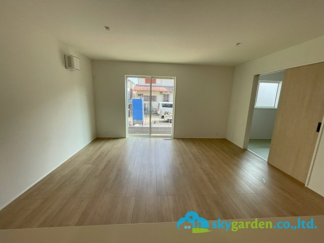 平塚市徳延24-1期　新築戸建　全1棟1号棟の居間・リビング