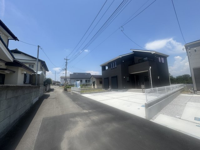 新築　桐生市広沢町第7　Livele Garden.S　1号棟の前面道路含む現地写真|現地写真　南側道路