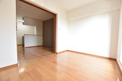 【洋室】 | アーバンフォレスト泉大津