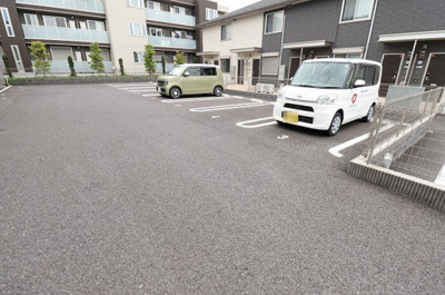 【駐車場】 | Grand Rise Tsukuba E棟 | 駐車場