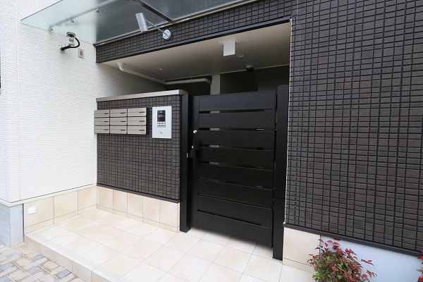 ブルーグラスのエントランス