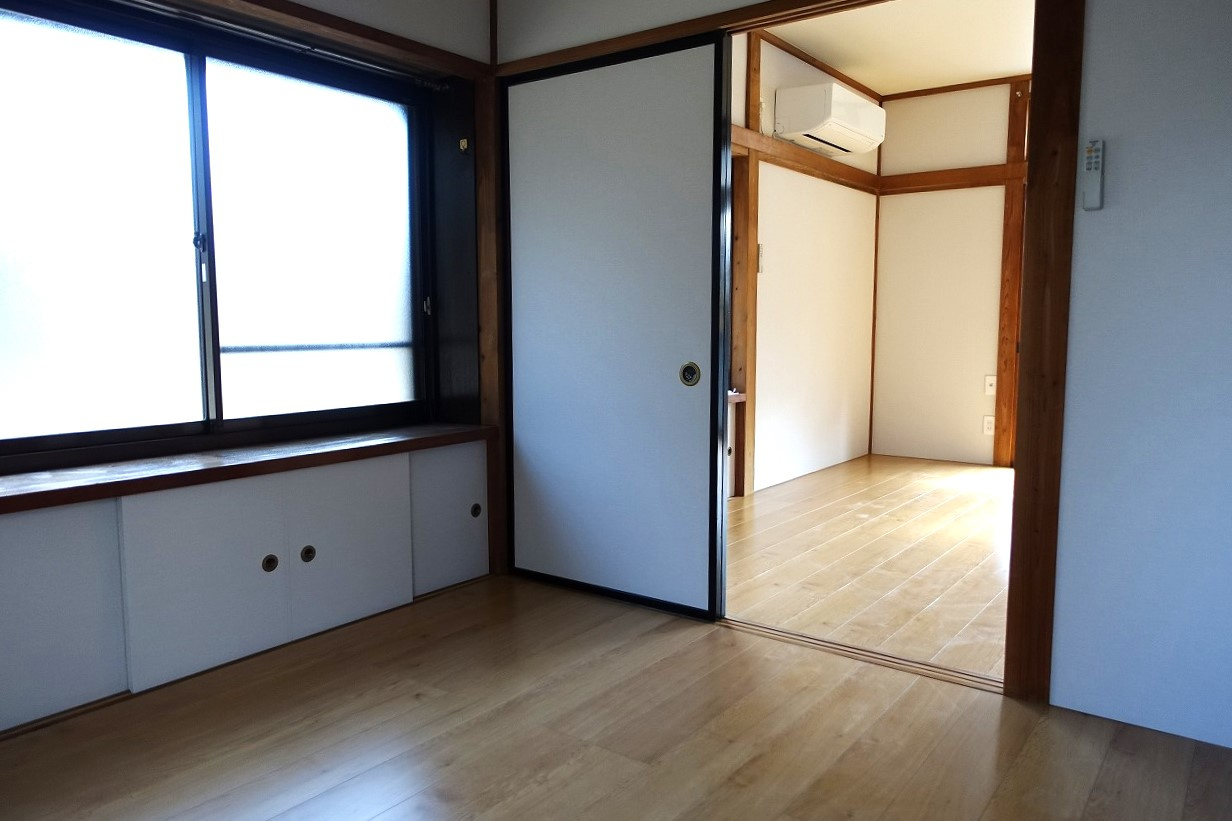 高崎市棟高町　中古住宅の洋室