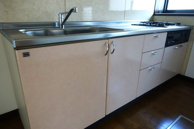 高崎市棟高町　中古住宅のキッチン