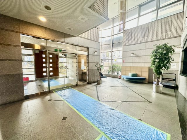 ライオンズマンション支倉丁のエントランス
