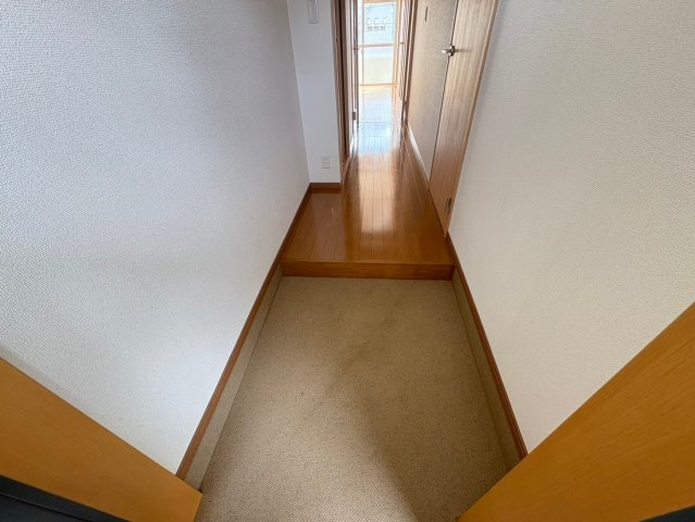 岡部ビルの玄関|岡部ビル