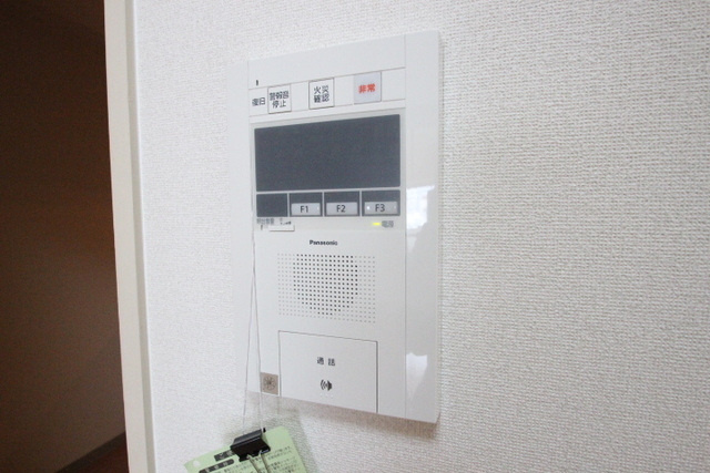 【セキュリティ】クレセント・ヒルズ