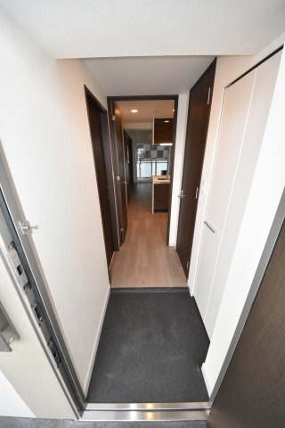 ファステート難波グランプリの玄関