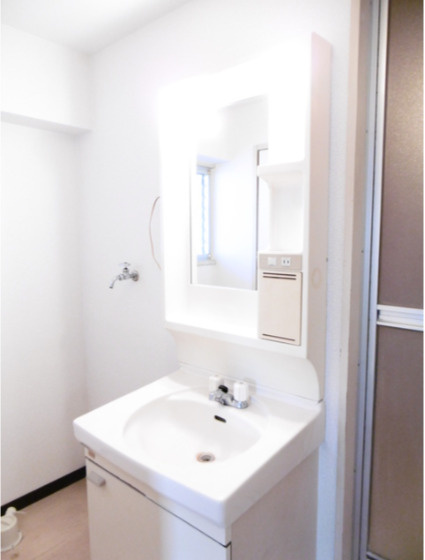 イーストハイツ高崎の洗面所|使いやすい洗面所です