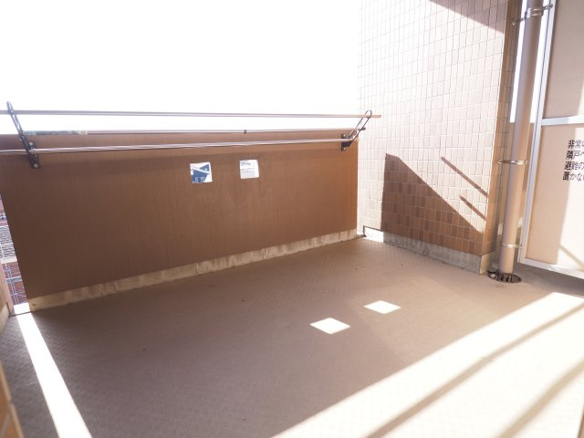 クレサンテームのバルコニー