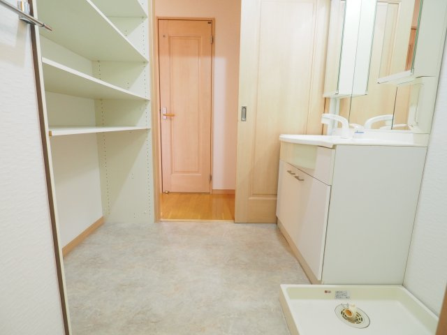 クレサンテームの居間・リビング