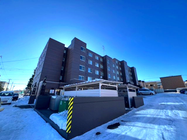 メゾンドルチェ十五番館の外観|令和6年12月内装リフォーム済み！JR函館本線「稲積公園」駅まで徒歩11分♪